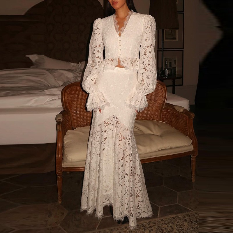 White V-neck lace sheer open-back figure-hugging dress set