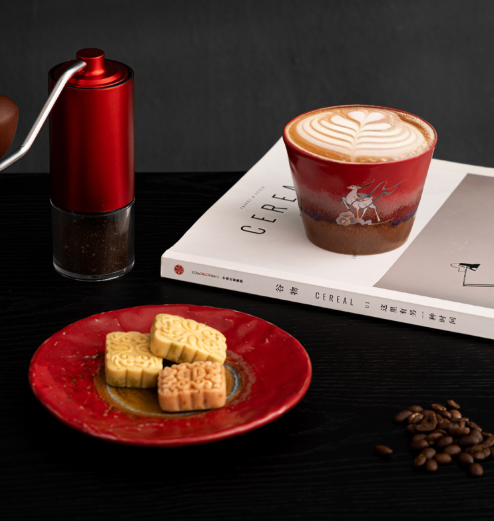 Palace Red Dunhuang Nine-Colored Deer Coffee Mug & Saucer – Creative Latte Cup